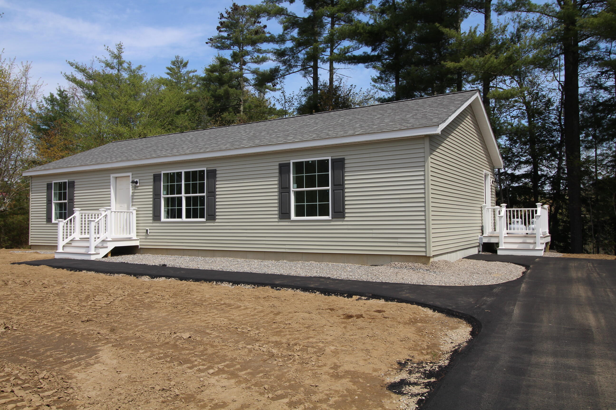 15 Ledgeview Drive Turner ME 04282