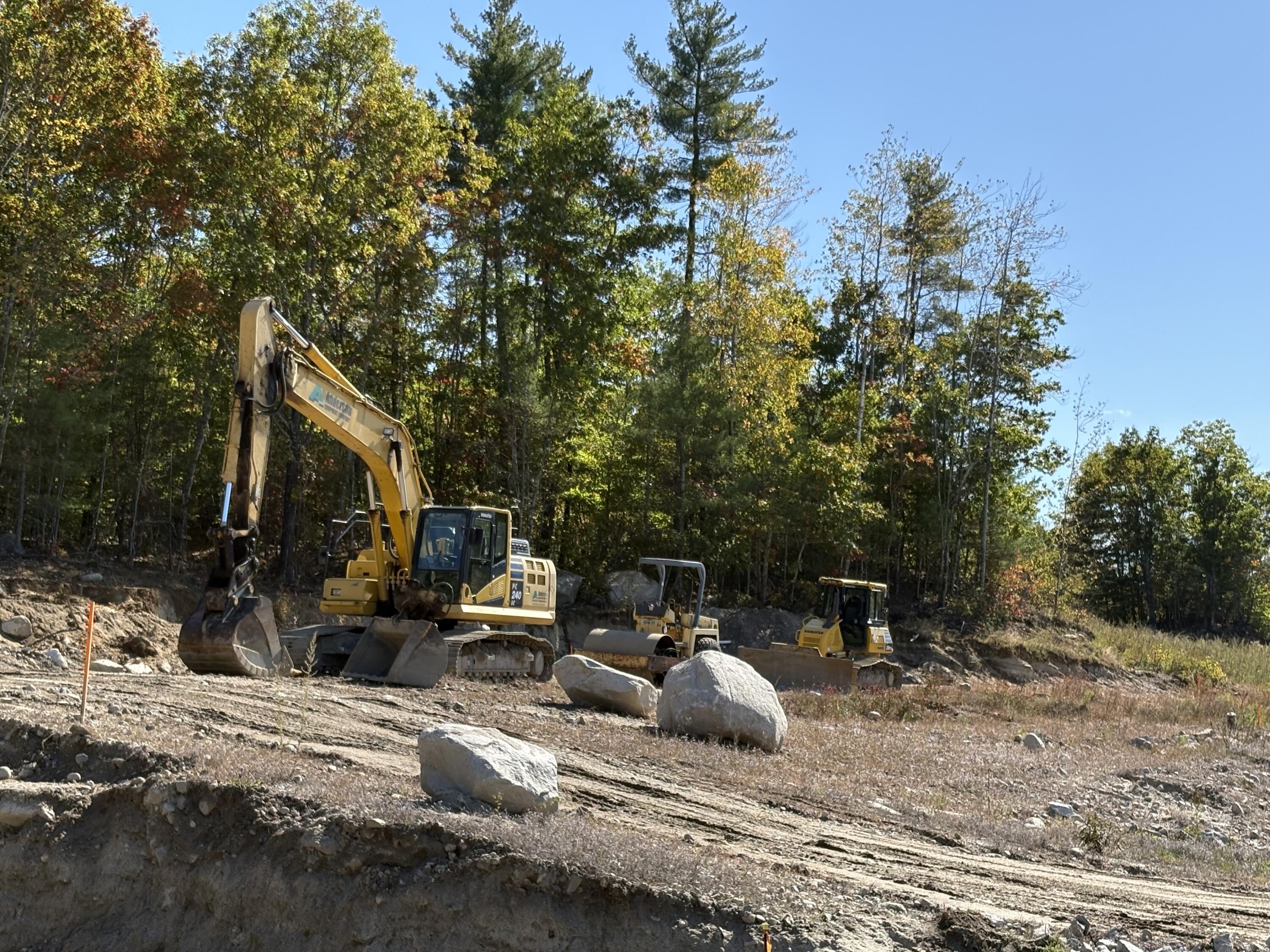 24 Hillside Drive Raymond ME 04071