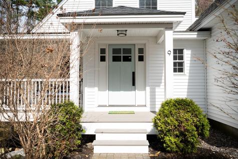 9 Ridge Road Raymond ME 04071