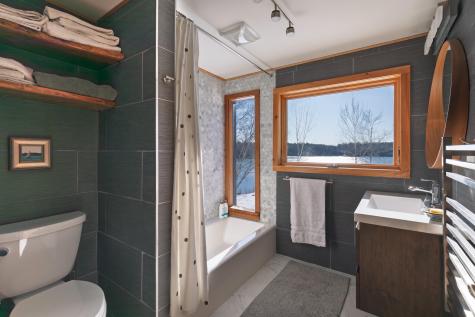 59 Greenland Cove Road Bremen ME 04551