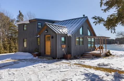 59 Greenland Cove Road Bremen ME 04551