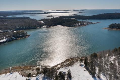 59 Greenland Cove Road Bremen ME 04551