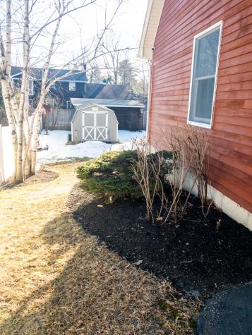 37 Woodside Drive Lewiston ME 04240