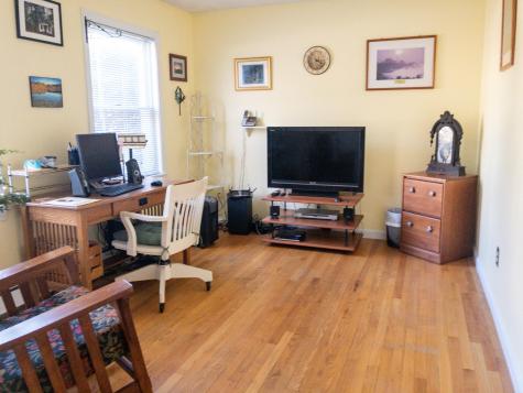 37 Woodside Drive Lewiston ME 04240