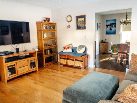 37 Woodside Drive Lewiston ME 04240