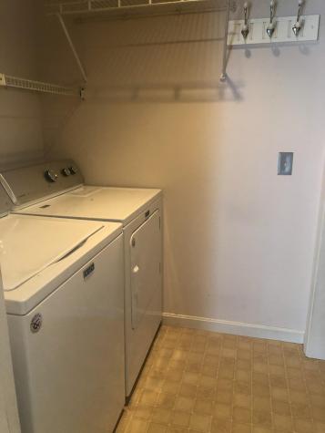 37 Woodside Drive Lewiston ME 04240