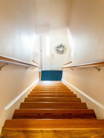37 Woodside Drive Lewiston ME 04240