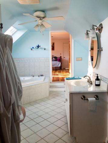 37 Woodside Drive Lewiston ME 04240
