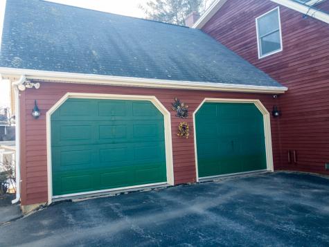 37 Woodside Drive Lewiston ME 04240