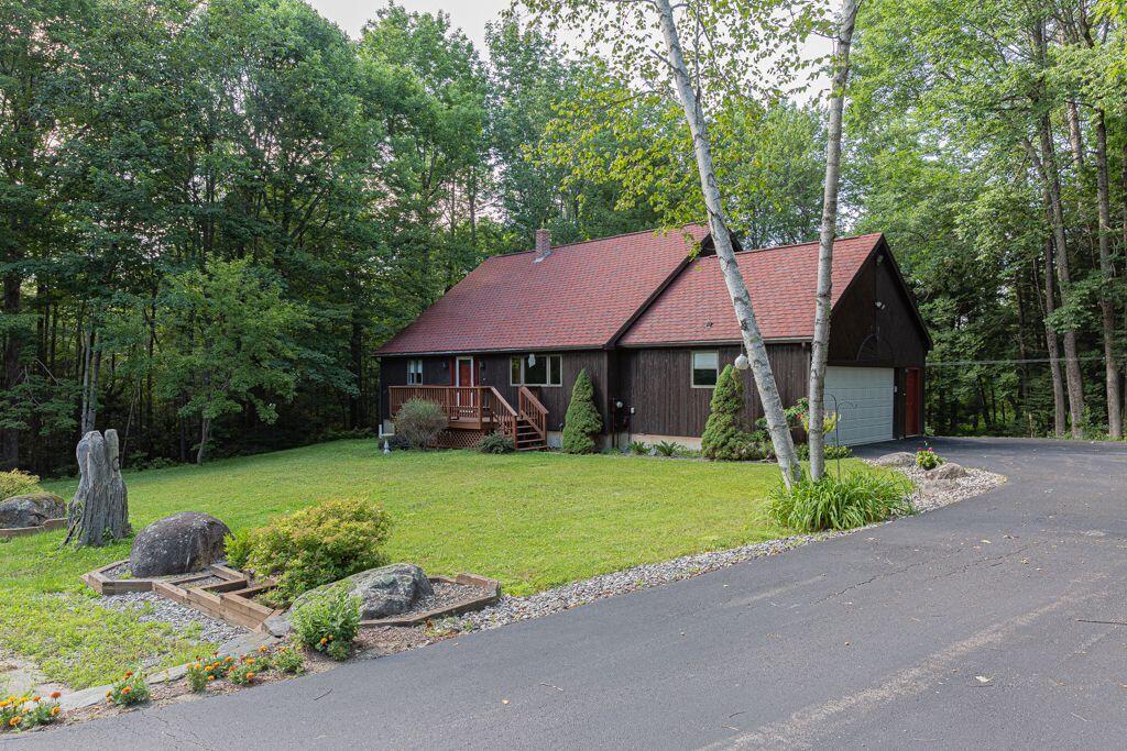 22 Tallwood Drive Sidney Maine Real Estate Listing MLS 1497287