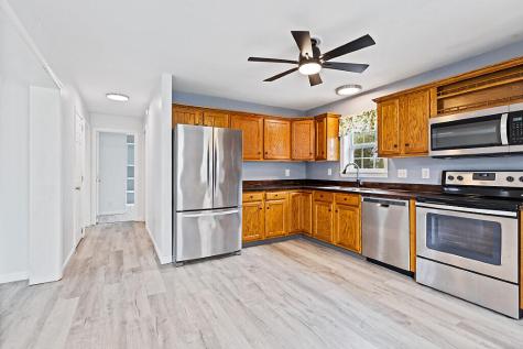 5 Nishell Drive Paris ME 04281