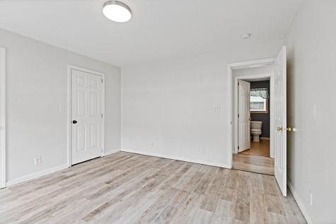 5 Nishell Drive Paris ME 04281