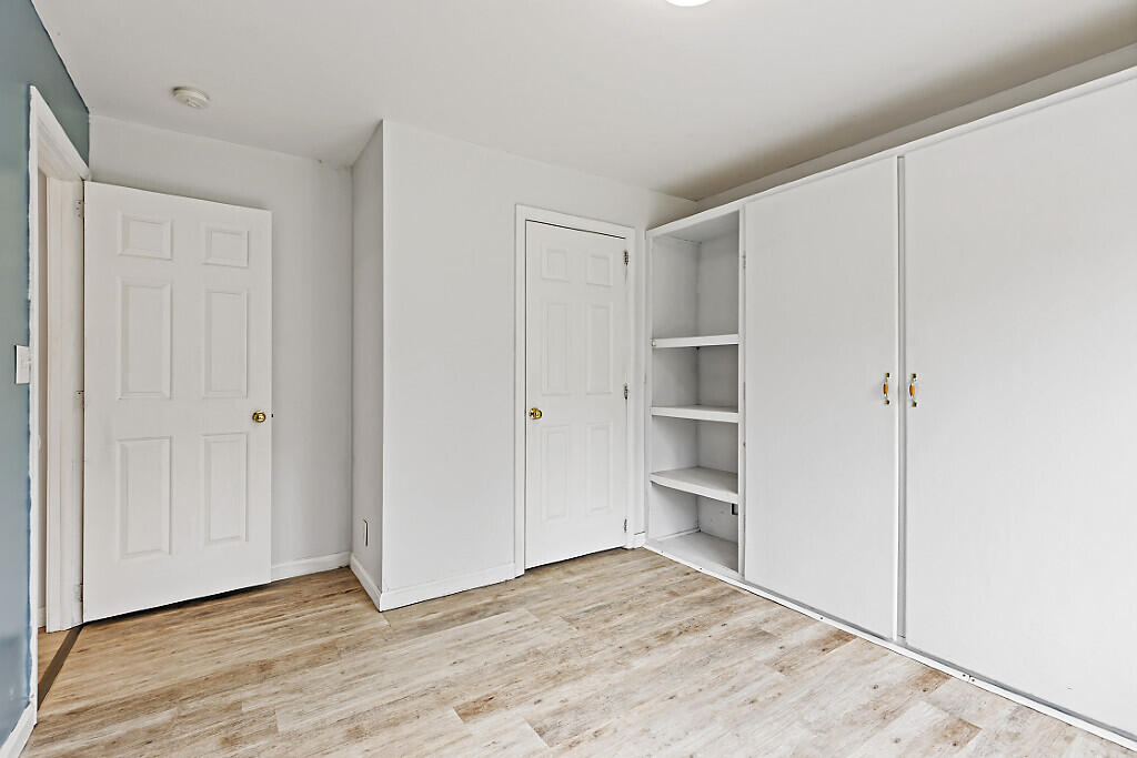 5 Nishell Drive Paris ME 04281