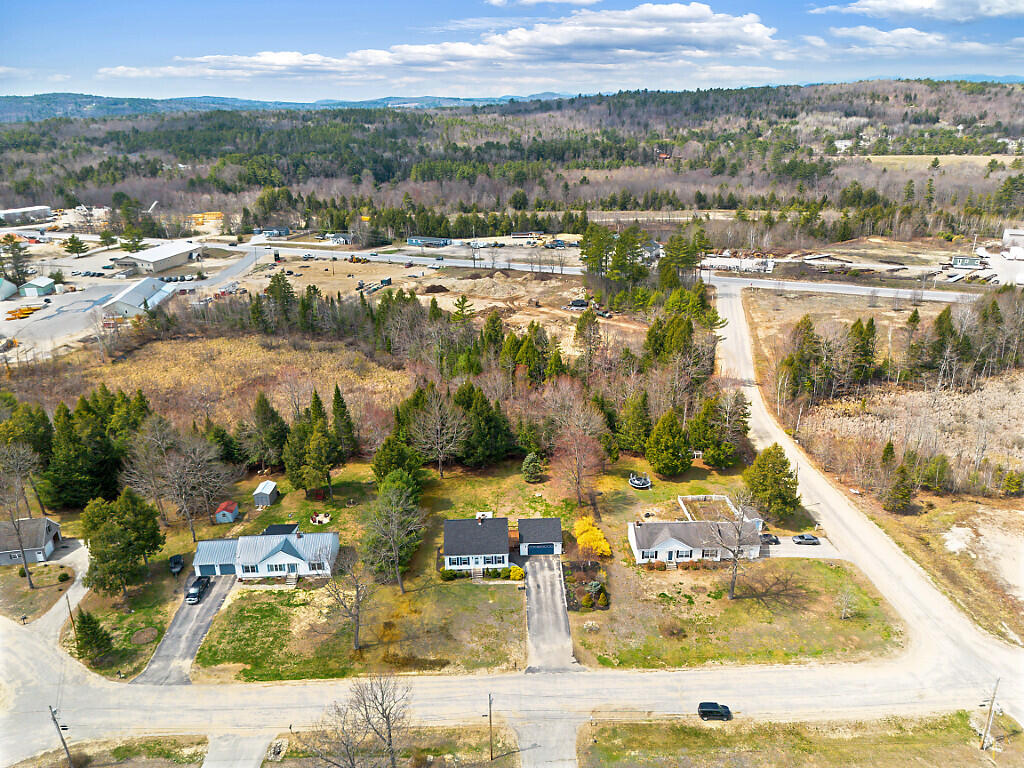 5 Nishell Drive Paris ME 04281