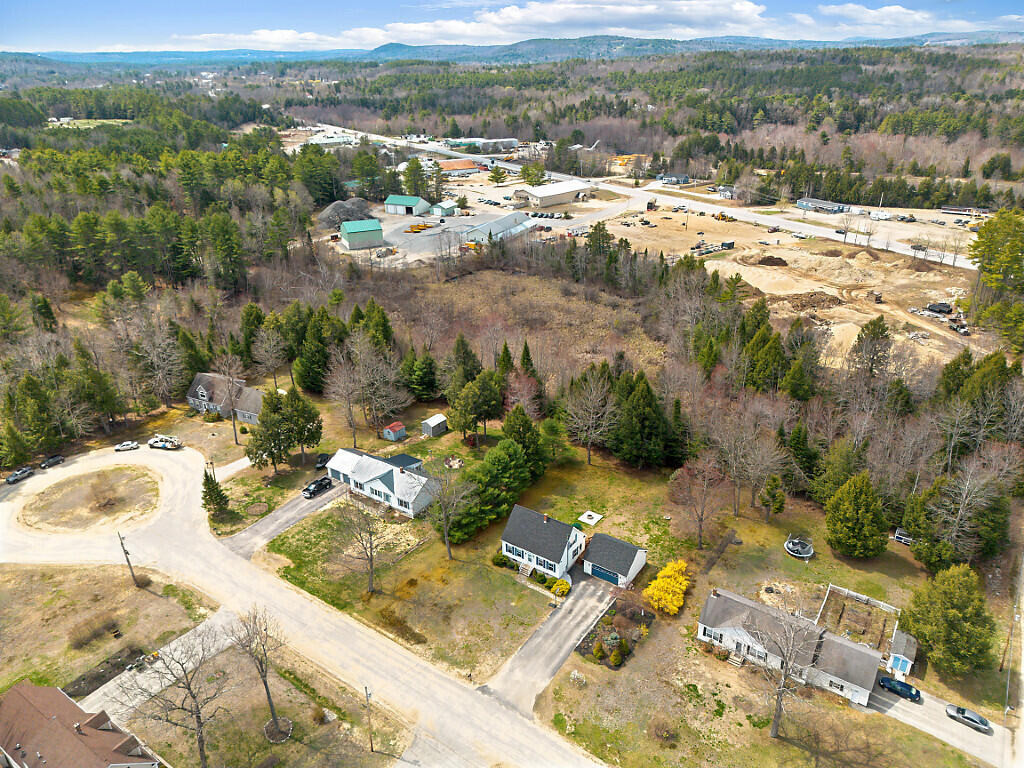 5 Nishell Drive Paris ME 04281
