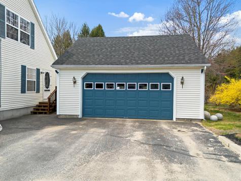5 Nishell Drive Paris ME 04281