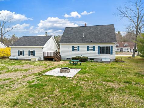 5 Nishell Drive Paris ME 04281