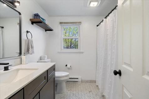 27 Rosewood Circle Sanford ME 04083