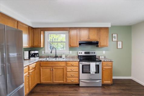 27 Rosewood Circle Sanford ME 04083