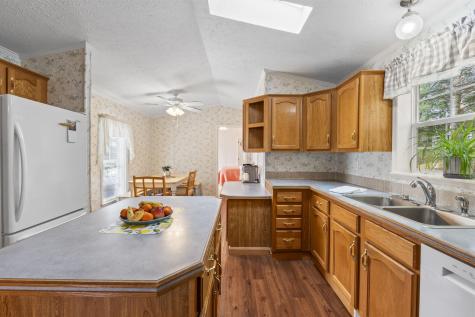 20 Marc Avenue Topsham ME 04086