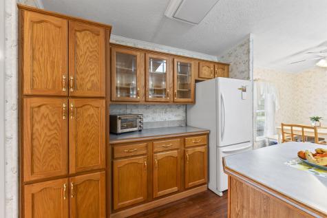 20 Marc Avenue Topsham ME 04086