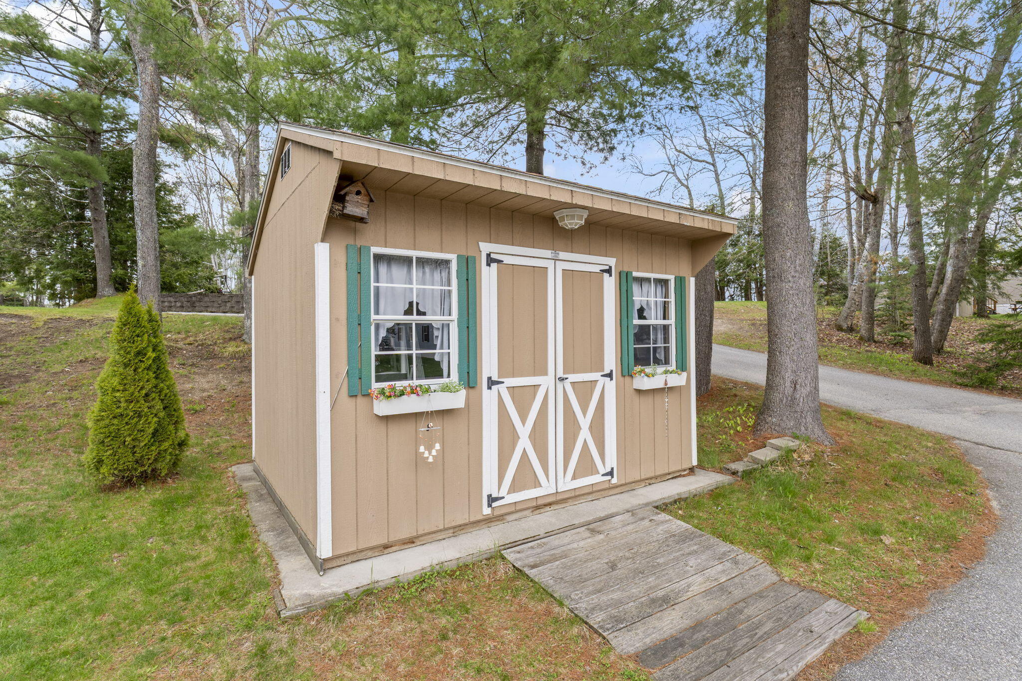 20 Marc Avenue Topsham ME 04086