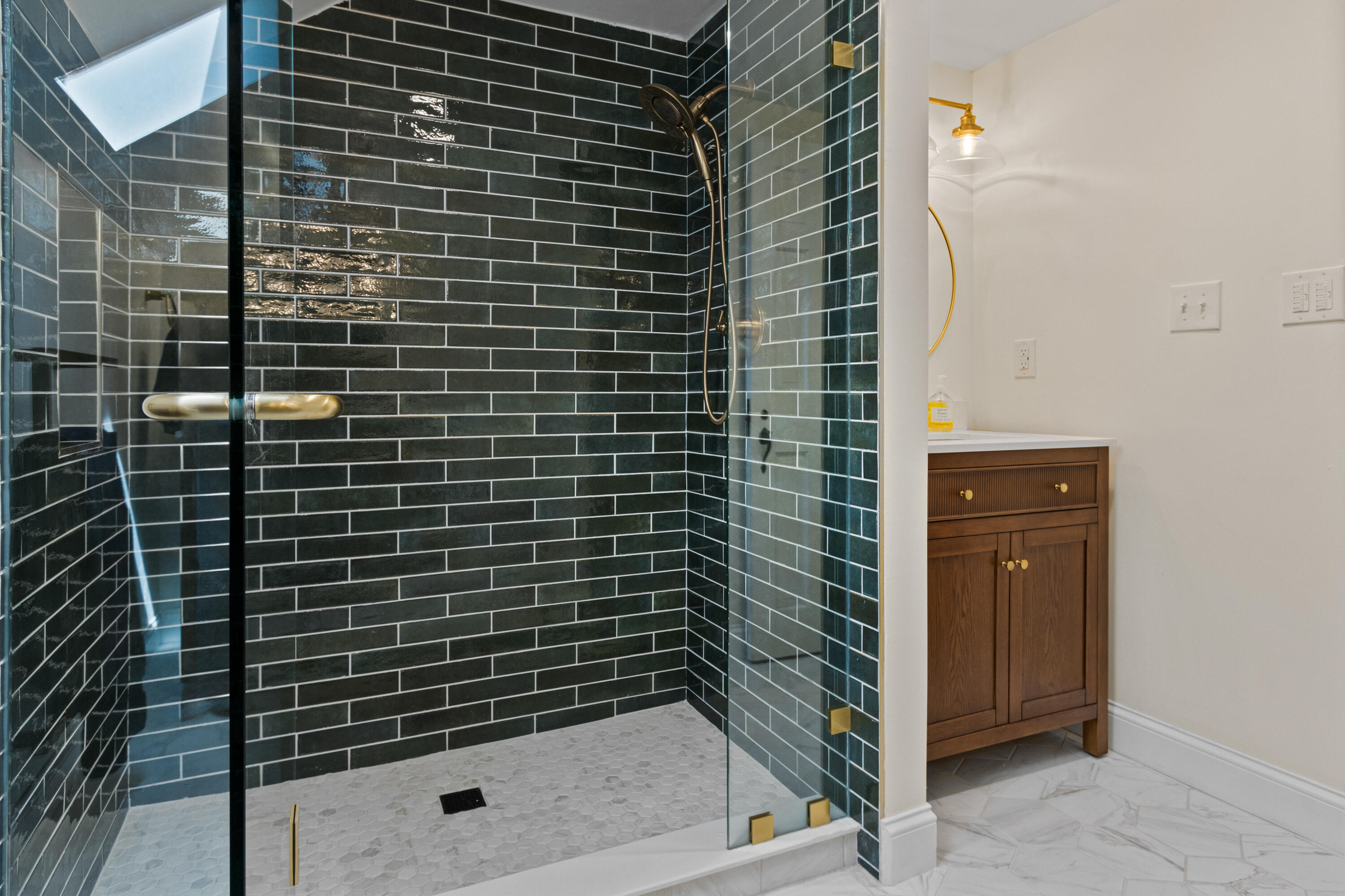 105 Brook Road Falmouth ME 04105