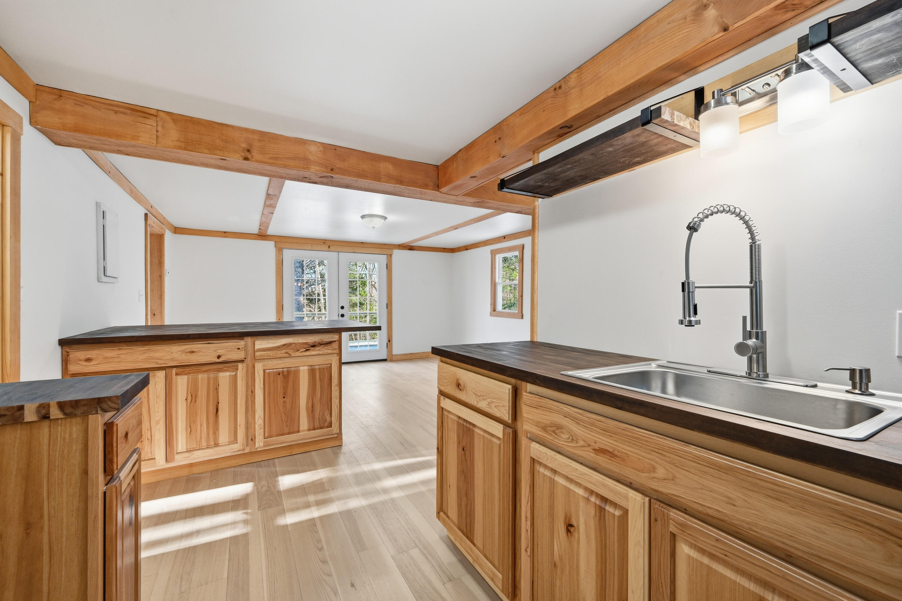 33 Robbins Road Union ME 04862