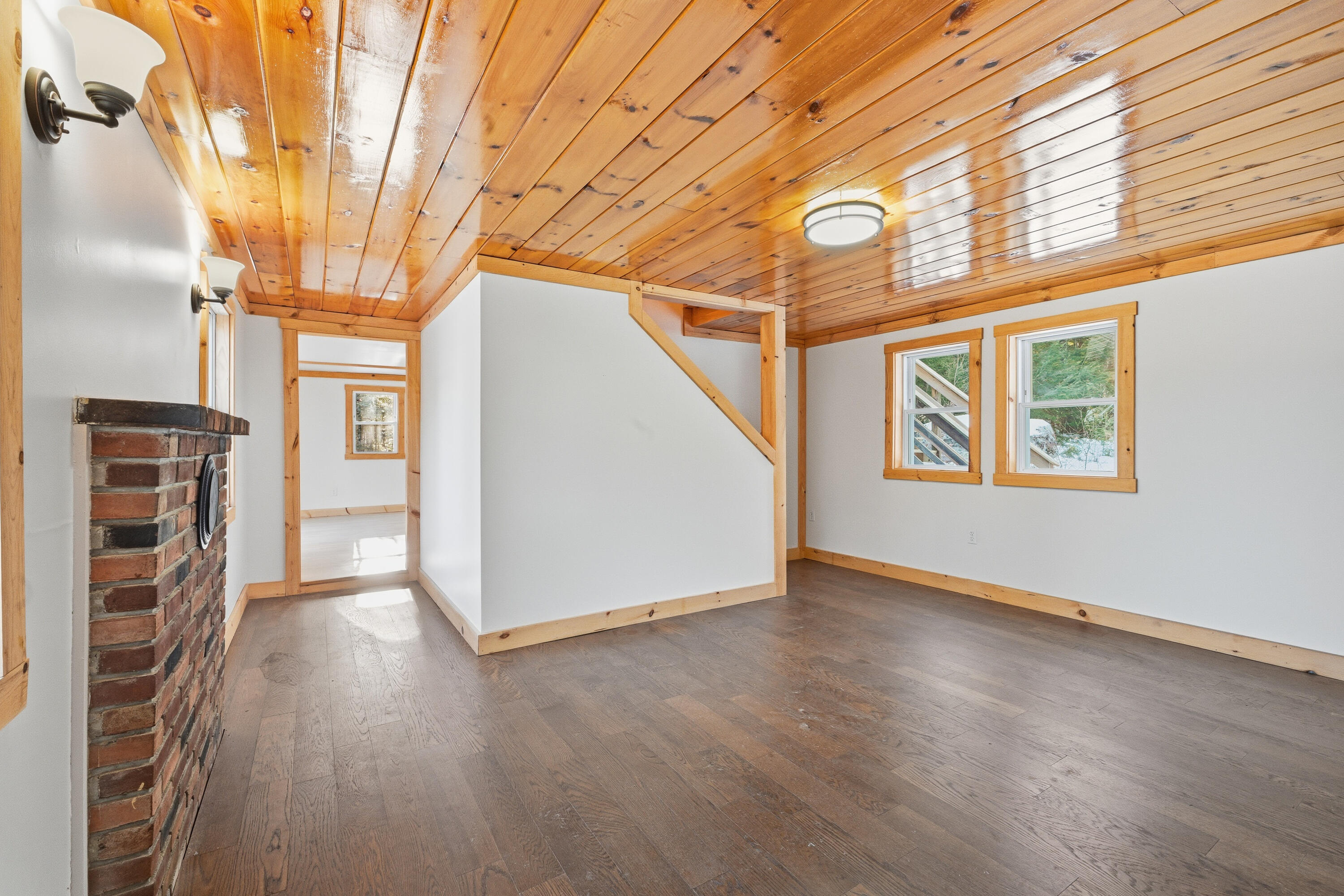 33 Robbins Road Union ME 04862