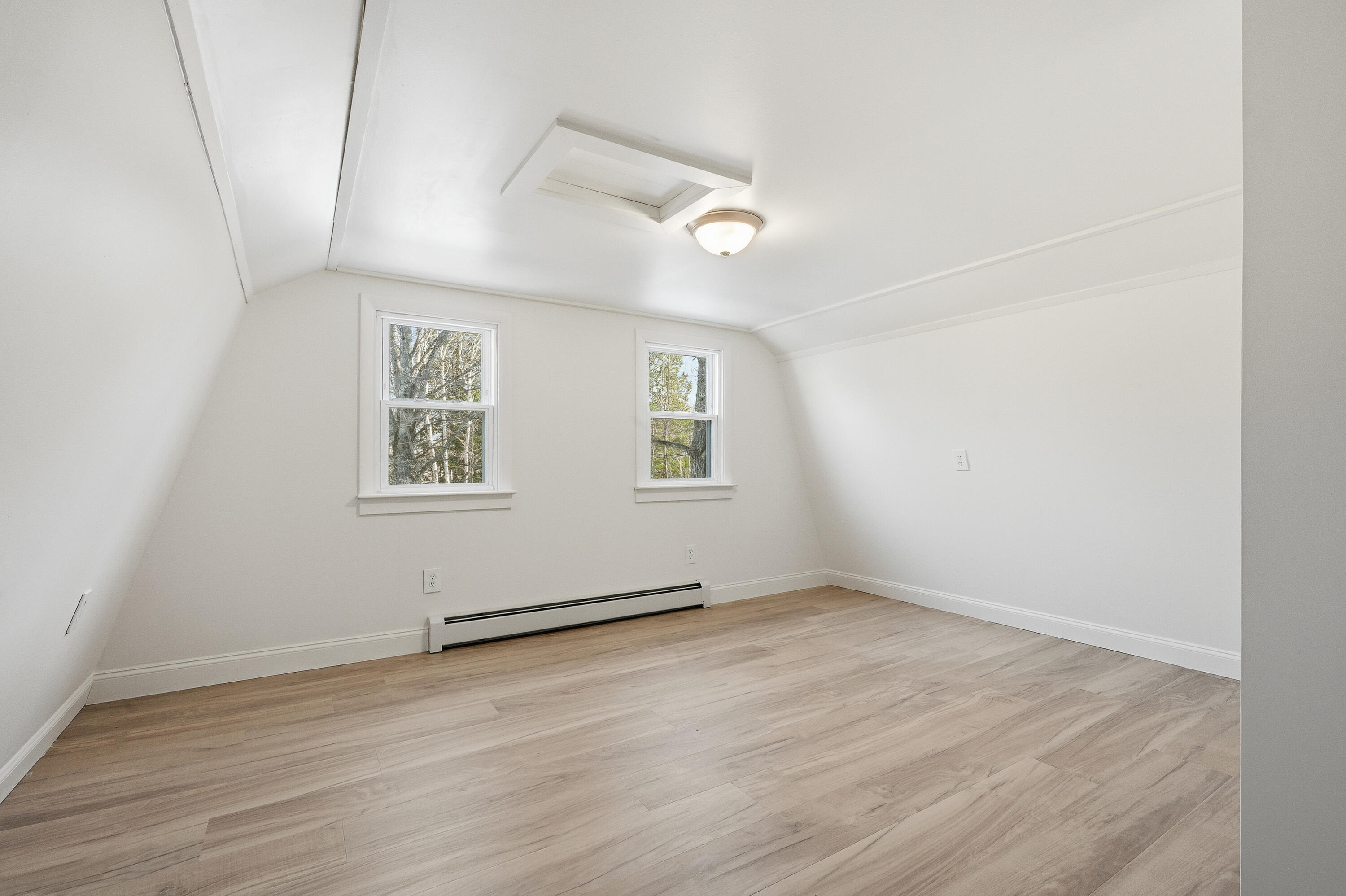 33 Robbins Road Union ME 04862