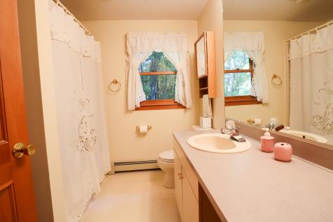 66 Oak Ridge Drive Standish ME 04084