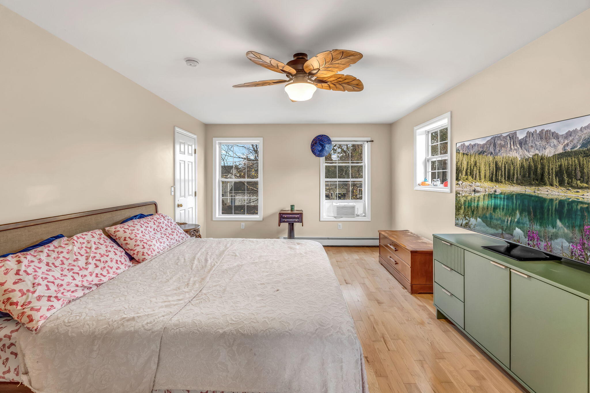 10 Independence Avenue Hampden ME 04444