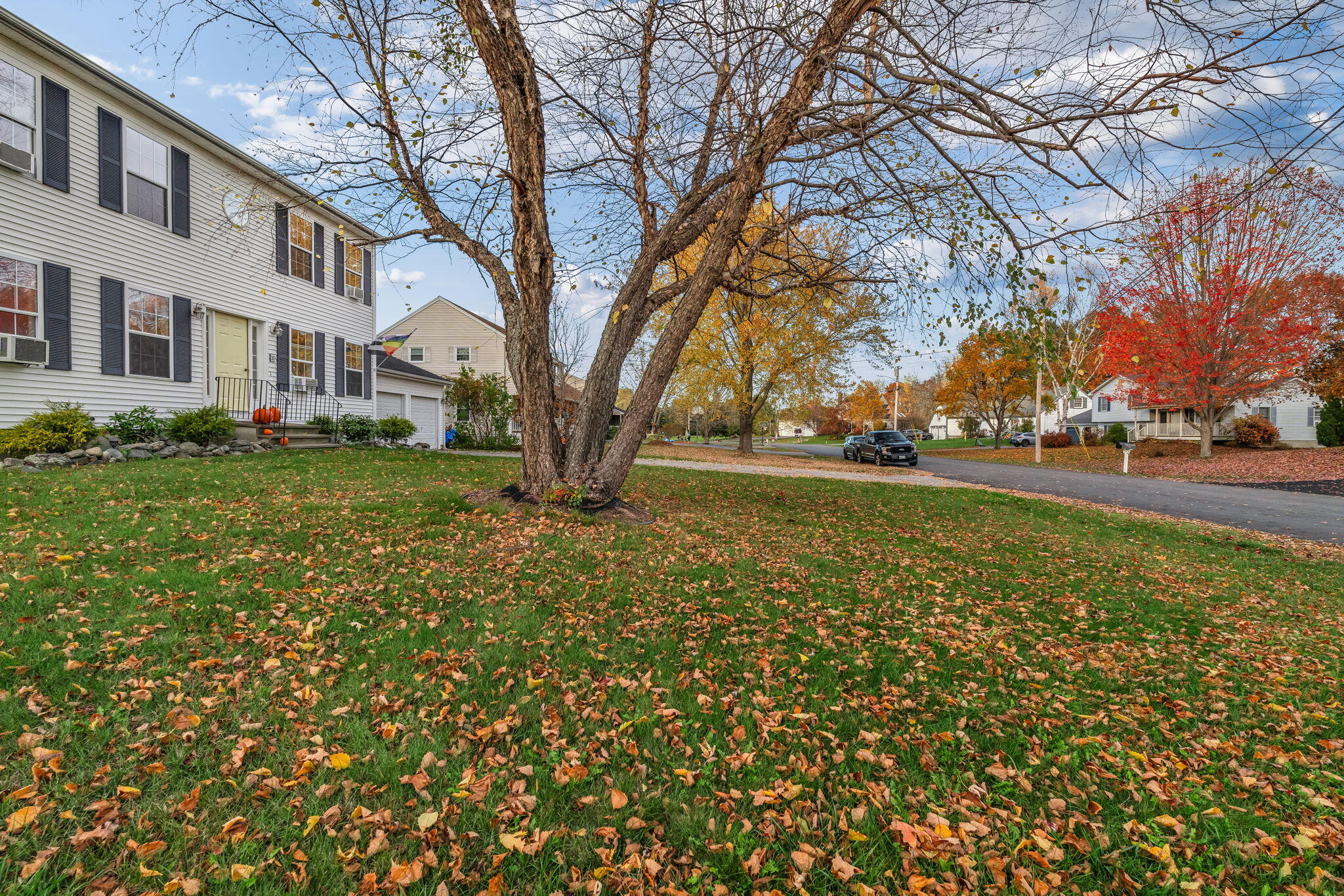 10 Independence Avenue Hampden ME 04444