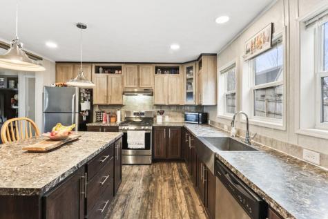 16 W Pleasant Street Oakland ME 04963