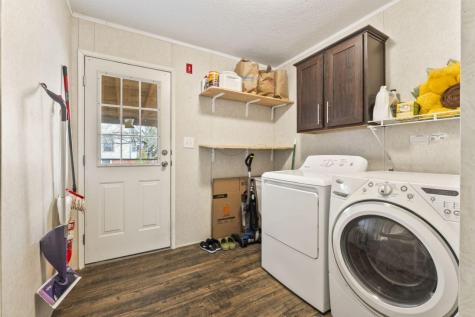 16 W Pleasant Street Oakland ME 04963