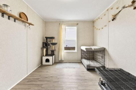 16 W Pleasant Street Oakland ME 04963