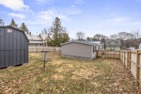 16 W Pleasant Street Oakland ME 04963