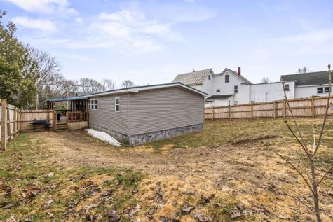 16 W Pleasant Street Oakland ME 04963