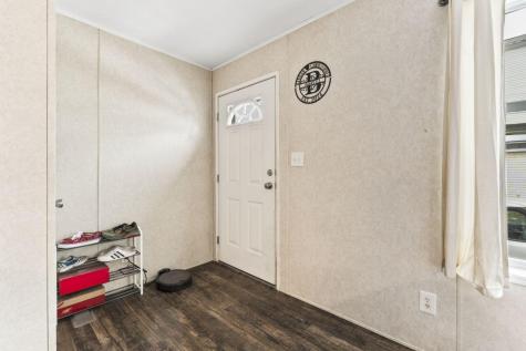 16 W Pleasant Street Oakland ME 04963