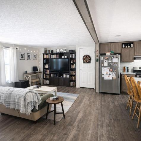 16 W Pleasant Street Oakland ME 04963