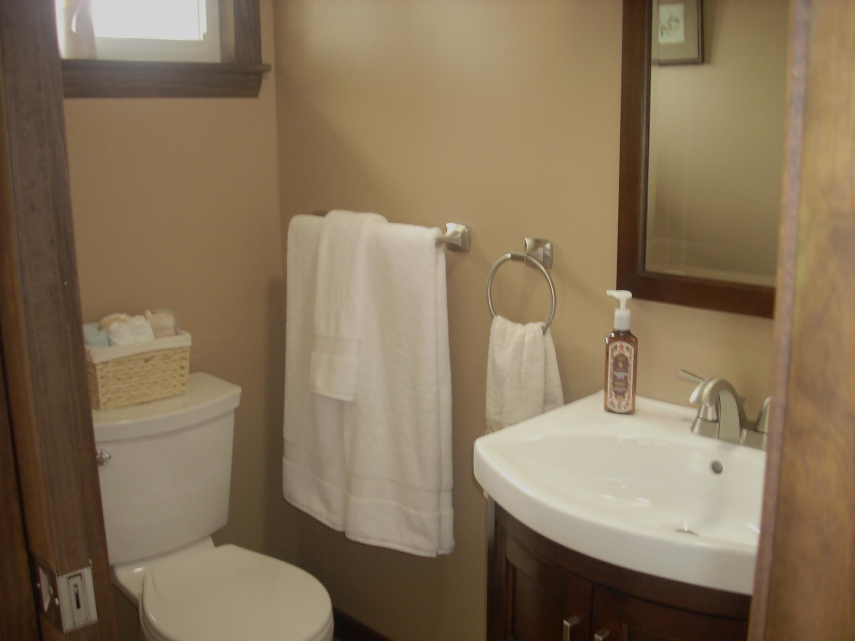 18 Hershey Lane Wells ME 04090