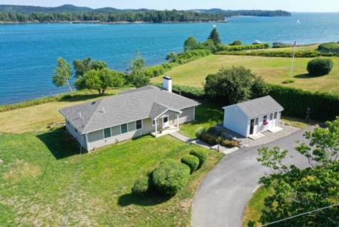 79 Perkins Street Castine ME 04421