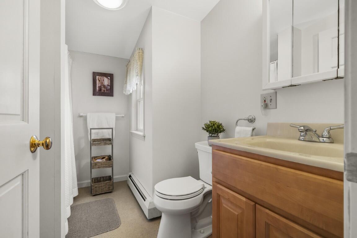 9 Cosy Harbor Road Southport ME 04576