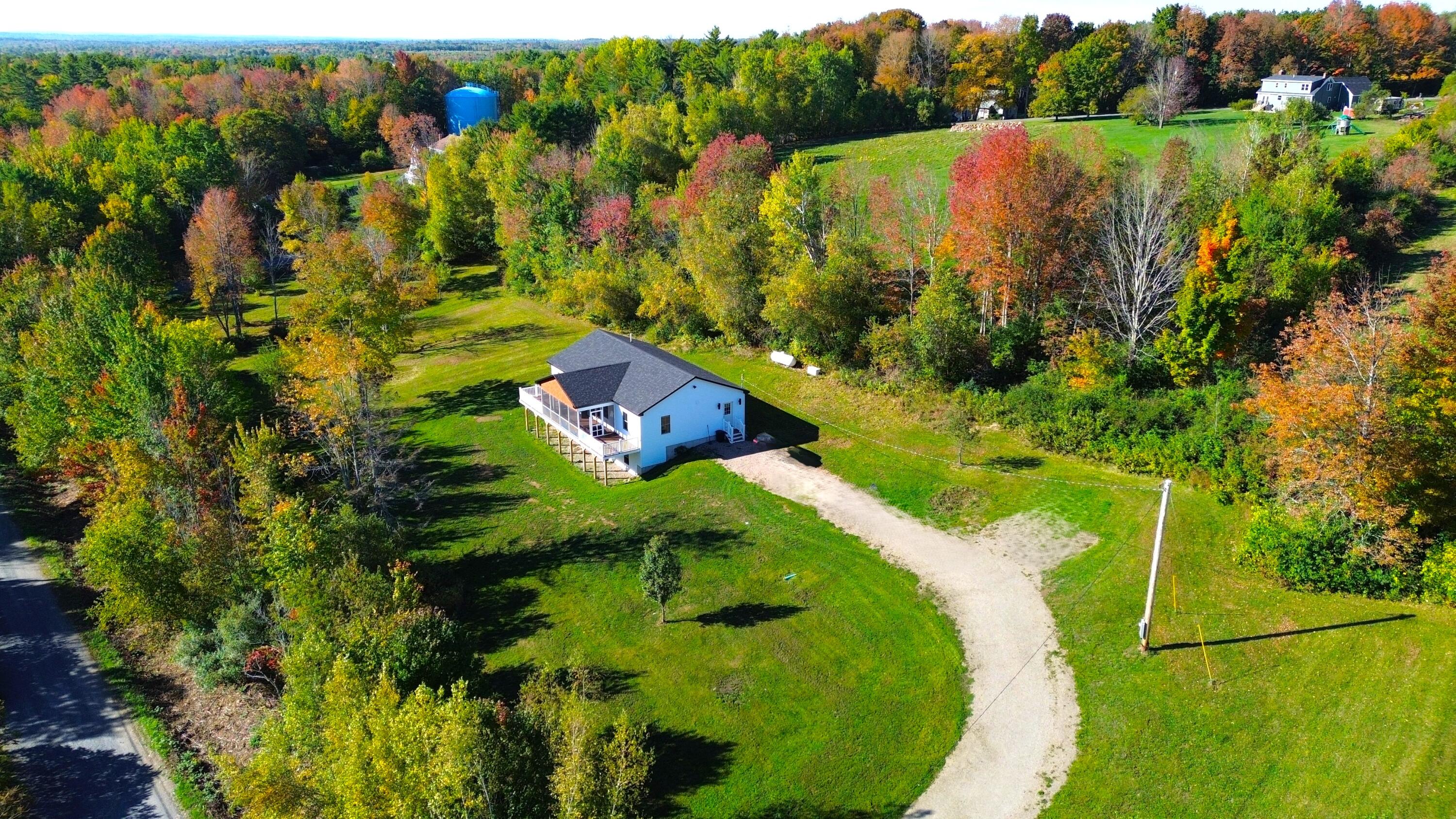 30 Grandview Drive Newport ME 04953