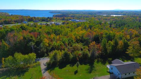 30 Grandview Drive Newport ME 04953