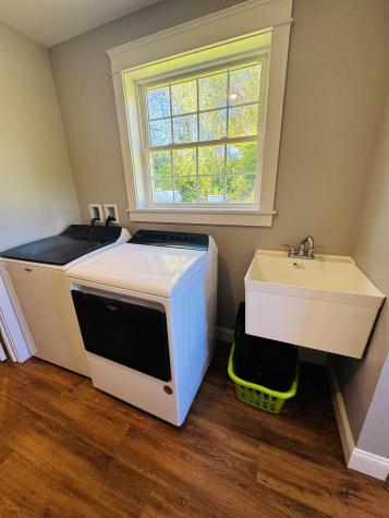 30 Grandview Drive Newport ME 04953