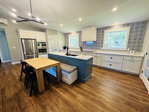 30 Grandview Drive Newport ME 04953