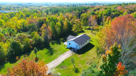 30 Grandview Drive Newport ME 04953