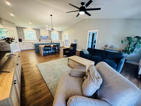 30 Grandview Drive Newport ME 04953