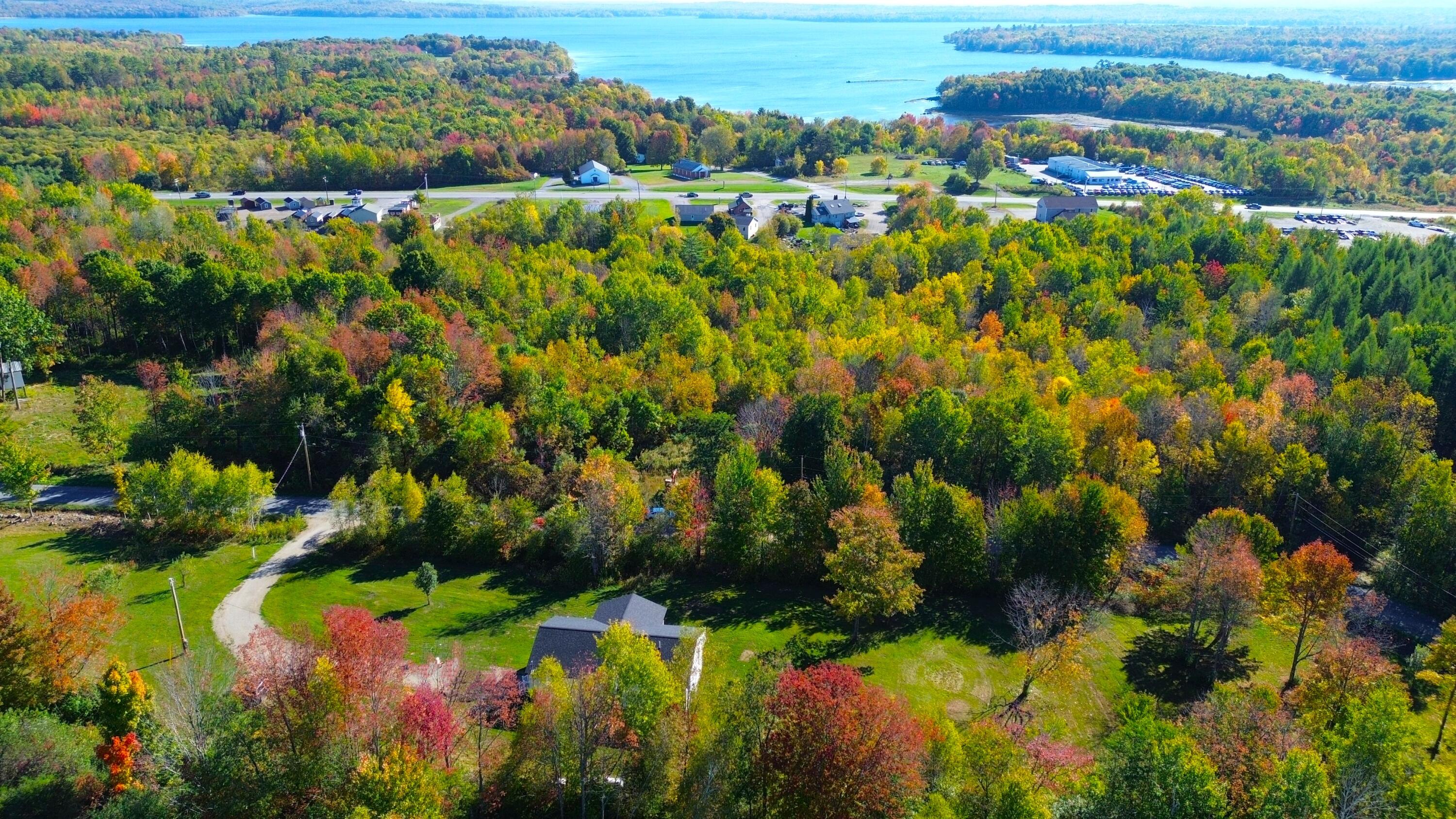 30 Grandview Drive Newport ME 04953